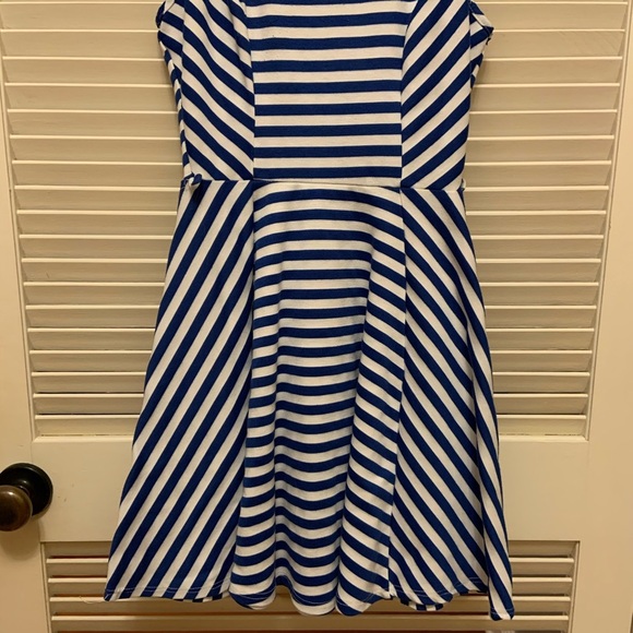 64. Miin Blue and Cream Sleeveless Striped Dress. - Picture 3 of 6